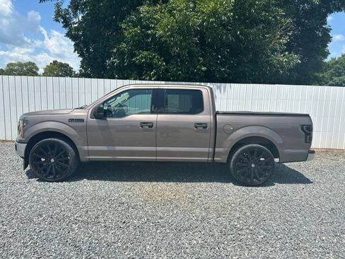 Used 2018 Ford F150 XLT RWD image 2
