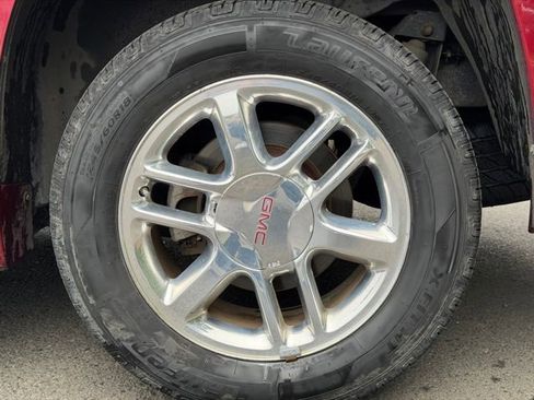 Used 2009 GMC Envoy Denali w/ Sun And 6-Disc Cd Package AWD/4WD image 9