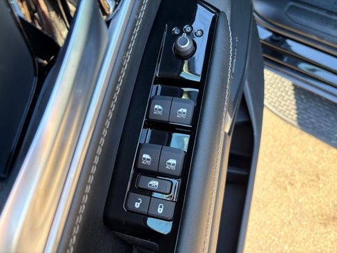 New 2026 Jeep Grand Wagoneer 4WD image 18