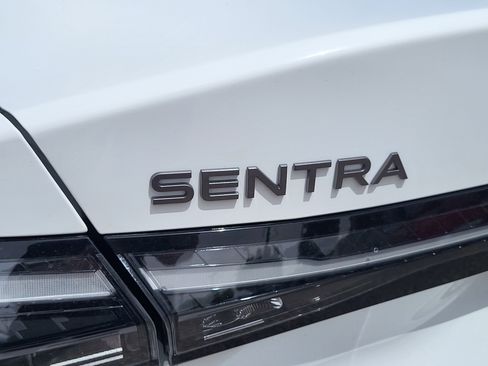 New 2026 Nissan Sentra SV w/ SV Convenience Package FWD image 7