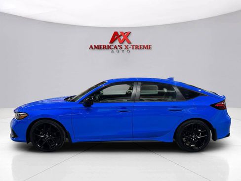 Used 2023 Honda Civic Sport image 4