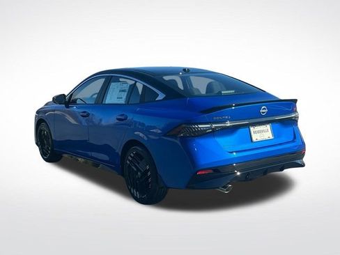 New 2026 Nissan Sentra SR w/ Floor Mat Package FWD image 5