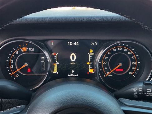 Used 2021 Jeep Wrangler Sport S image 14