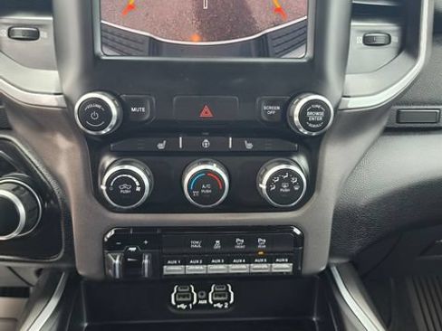 Used 2022 RAM 2500 Big Horn w/ Night Edition AWD/4WD image 19