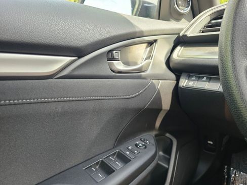 Used 2019 Honda Civic EX image 29