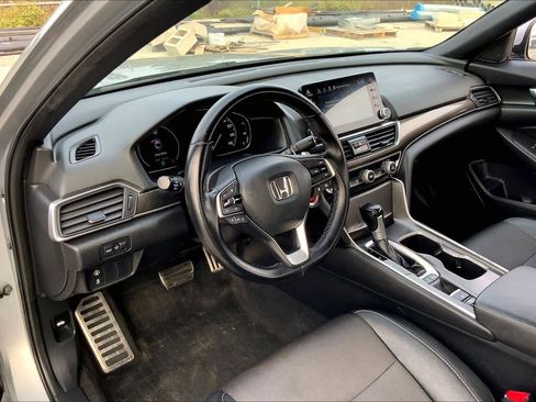 Used 2019 Honda Accord Sport image 16