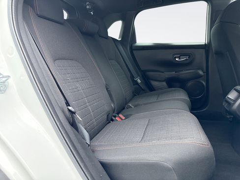 Used 2024 Honda HR-V Sport image 17