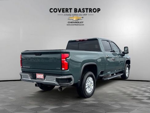 Used 2025 Chevrolet Silverado 2500 LTZ w/ LTZ Convenience Package image 5
