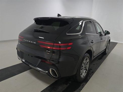 Used 2024 Genesis GV70 2.5T w/ Advanced Package image 4