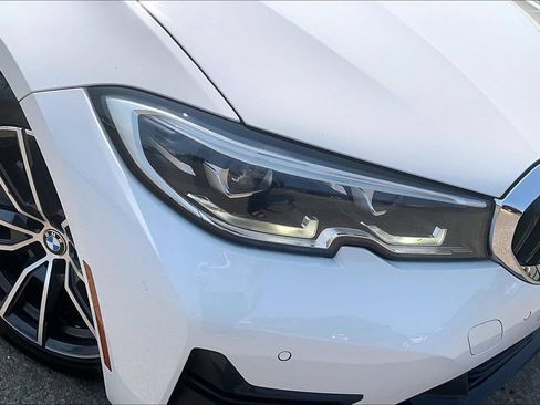 Used 2020 BMW 330i Sedan w/ Premium Package RWD image 26
