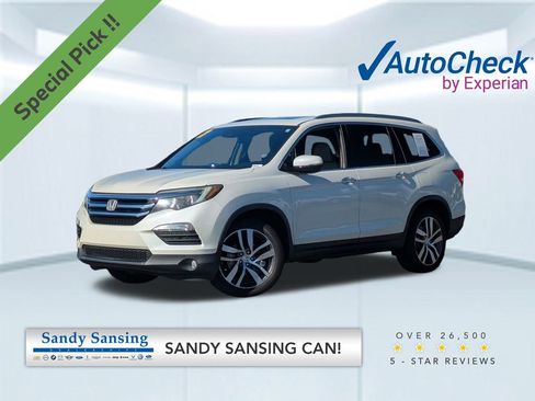 Used 2017 Honda Pilot Touring image 1