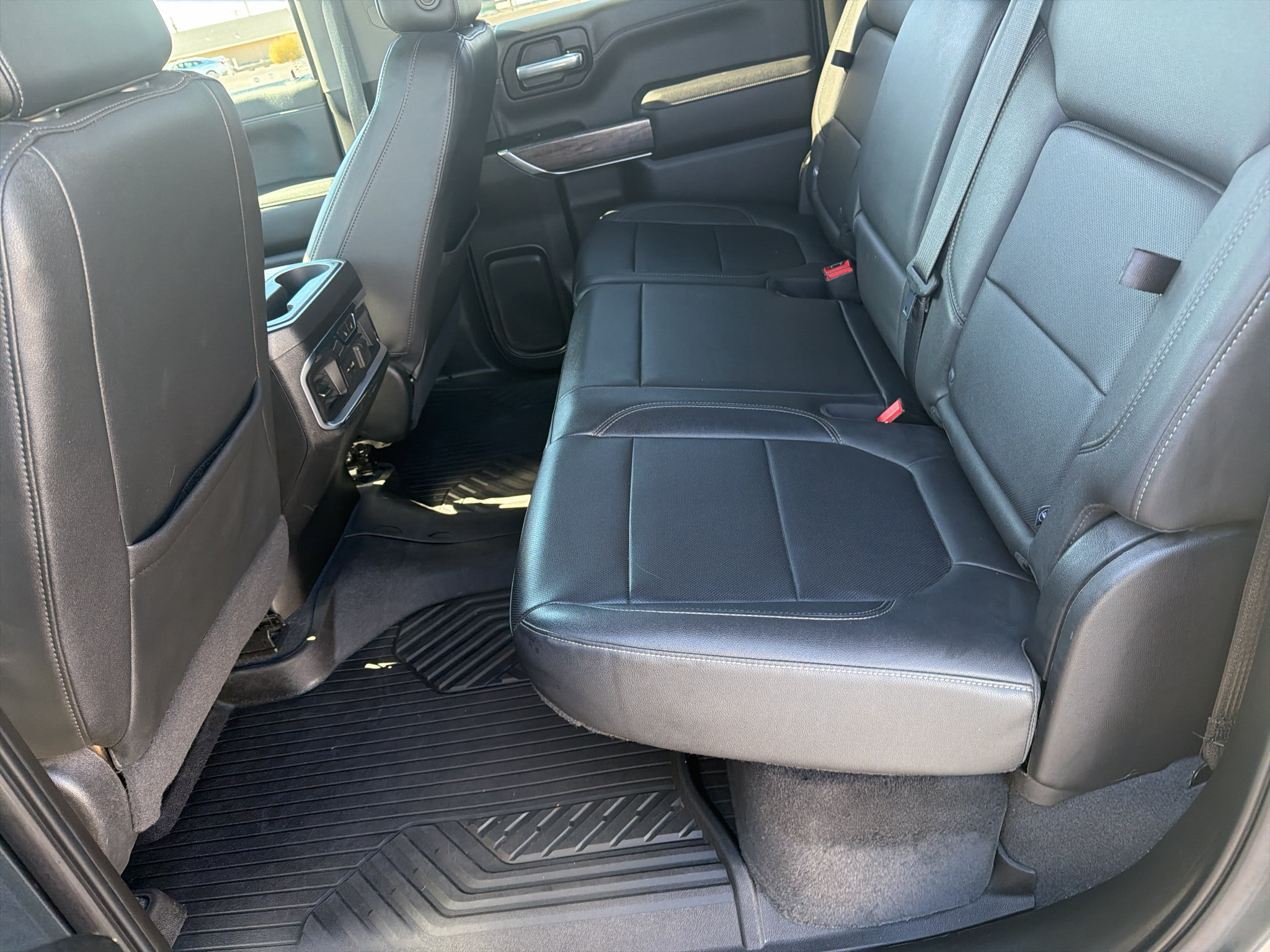 Used 2021 Chevrolet Silverado 1500 LTZ AWD/4WD image 25
