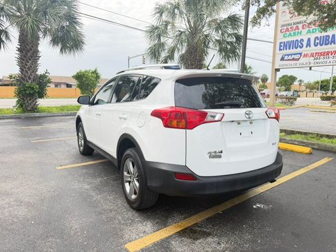 Used 2015 Toyota RAV4 XLE FWD image 8
