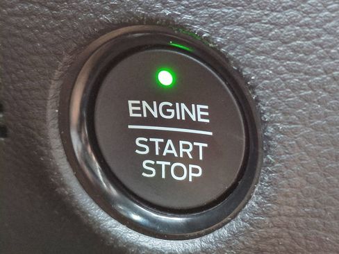 Used 2020 Ford Ranger Lariat w/ Equipment Group 501A Mid image 28