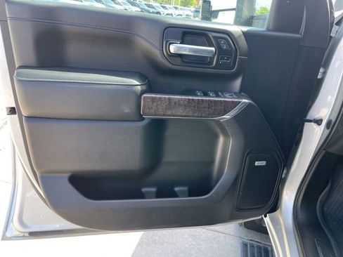 Used 2023 GMC Sierra 3500 Denali w/ Denali Ultimate Package AWD/4WD image 15