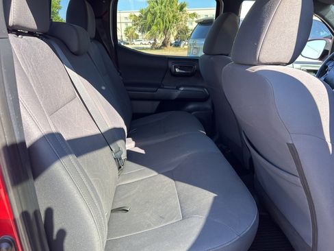 Used 2019 Toyota Tacoma SR5 image 19