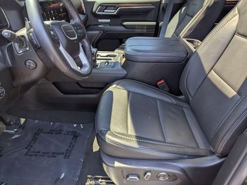 Used 2024 GMC Sierra 1500 Denali AWD/4WD image 12