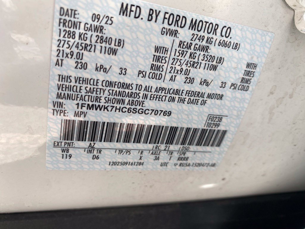Used 2025 Ford Explorer Platinum w/ Ultimate Package RWD image 20