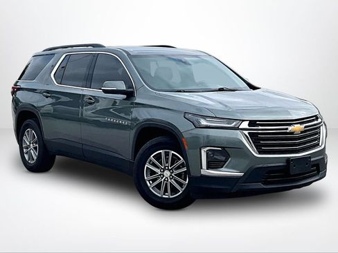 Used 2023 Chevrolet Traverse LT FWD image 13