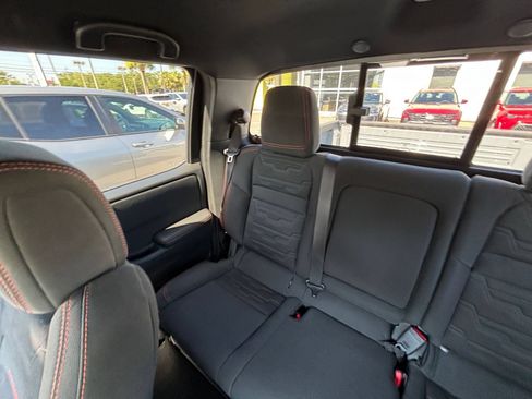 Used 2026 Nissan Frontier PRO-4X AWD/4WD image 39