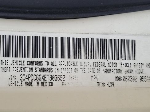 Used 2014 Dodge Journey Crossroad w/ Flexible Seating Group FWD image 33