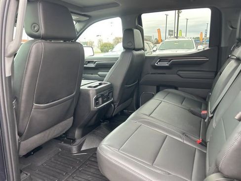 Used 2023 GMC Sierra 1500 SLT w/ SLT Premium Package image 29