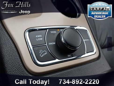 Used 2014 Jeep Grand Cherokee Limited image 25