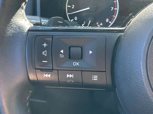 Used 2022 Nissan Rogue SL w/ SL Premium Package image 23