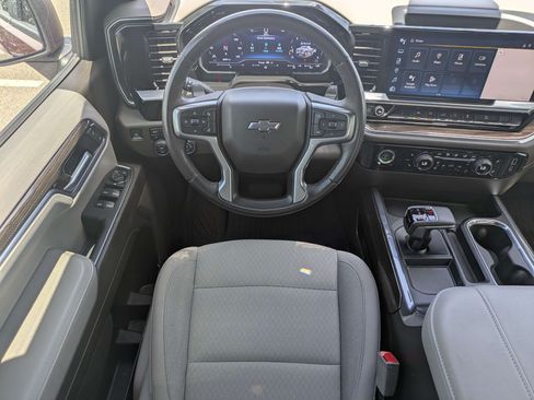 Used 2023 Chevrolet Silverado 1500 RST w/ Z71 Off-Road Package AWD/4WD image 15