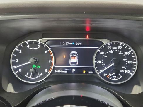 Used 2023 Nissan Rogue SV image 11