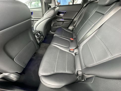 Used 2024 Mercedes-Benz GLC 300 image 26