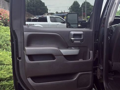 Used 2017 Chevrolet Silverado 2500 LTZ w/ Duramax Plus Package AWD/4WD image 39