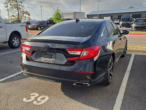 Used 2021 Honda Accord Sport image 3