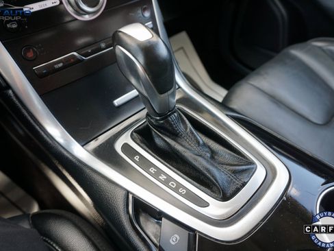 Used 2018 Ford Edge Titanium image 35