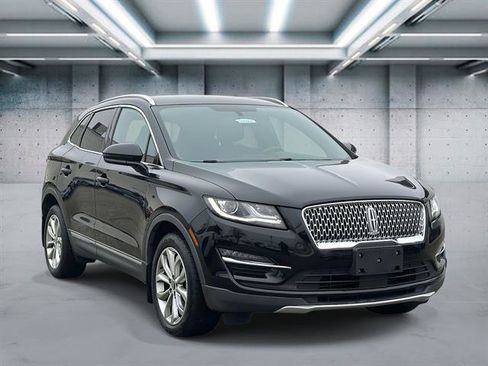Used 2019 Lincoln MKC Select w/ Select Plus Package image 2
