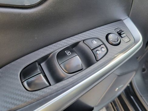 Used 2020 Nissan Sentra SR w/ Premium Package image 17