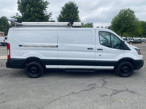 Used 2019 Ford Transit 250 148 Low Roof RWD image 5