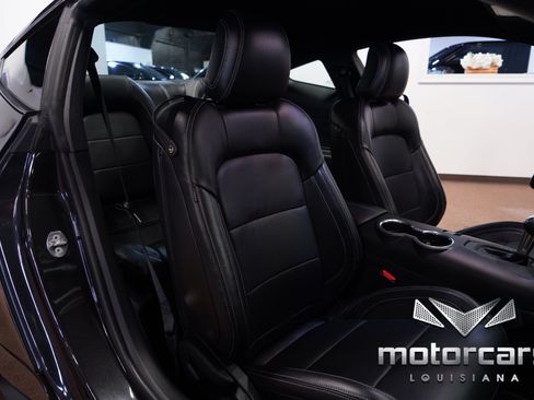 Used 2024 Ford Mustang Premium RWD image 31