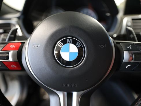 Used 2018 BMW M3 Sedan image 32