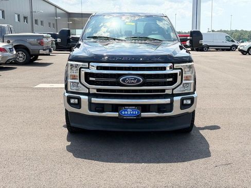 Used 2021 Ford F250 Lariat w/ Lariat Value Package AWD/4WD image 2