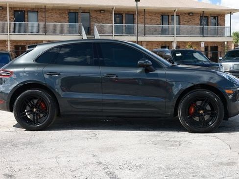 Used 2017 Porsche Macan AWD/4WD image 16