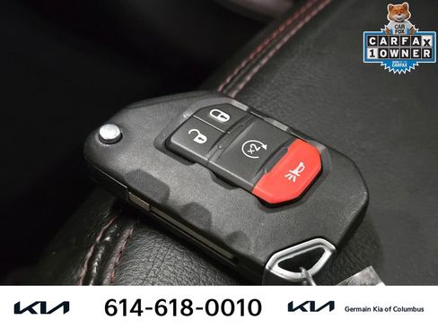 Used 2022 Jeep Wrangler Unlimited Rubicon w/ Cold Weather Group AWD/4WD image 34