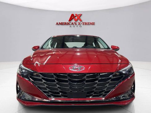 Used 2023 Hyundai Elantra Limited w/ Winter Weather Package FWD image 10