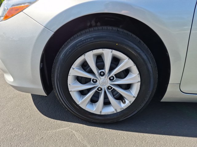 Used 2016 Toyota Camry LE FWD image 22
