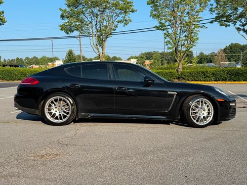 Used 2015 Porsche Panamera RWD image 4