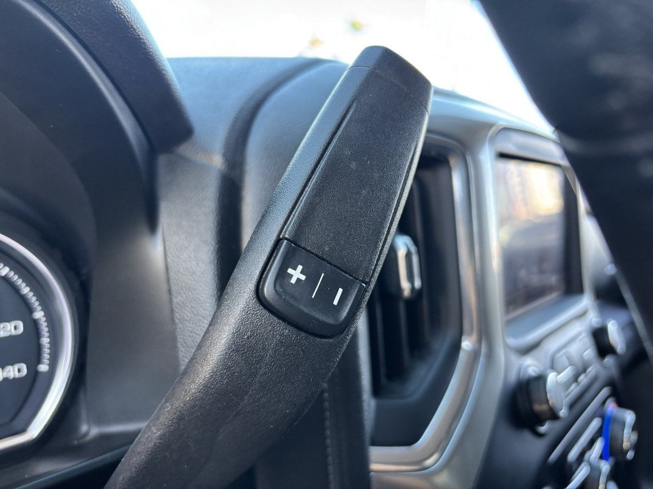 Used 2021 Chevrolet Silverado 1500 LT w/ Bed Protection Package AWD/4WD image 24