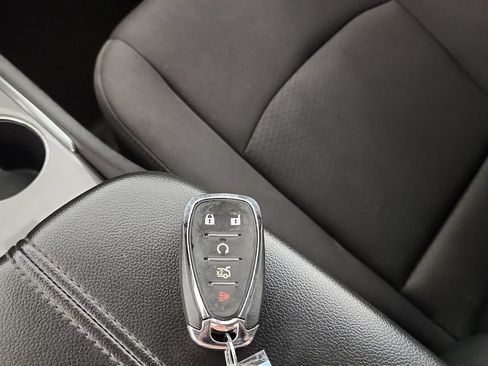 Used 2024 Chevrolet Malibu LT FWD image 17