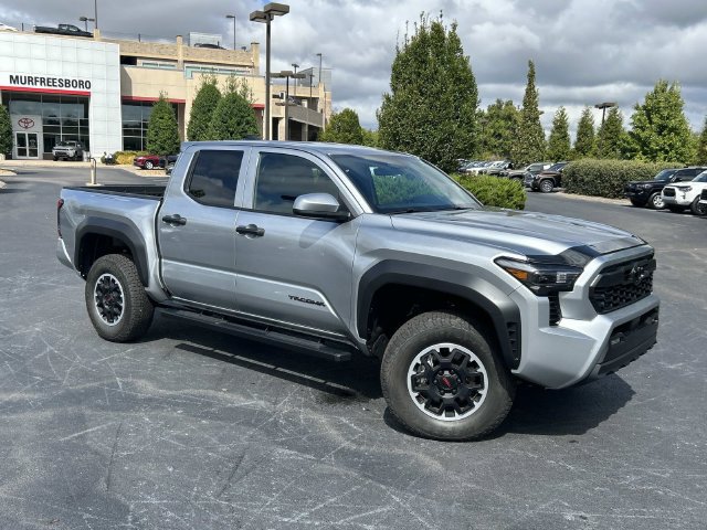 Used 2026 Toyota Tacoma TRD Off-Road AWD/4WD image 2