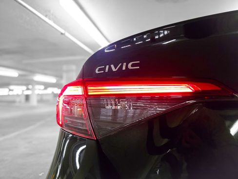 Certified 2023 Honda Civic LX image 9