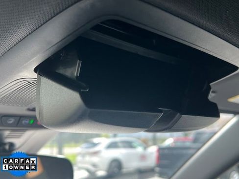Used 2025 Chevrolet Traverse LT w/ Driver Confidence Package FWD image 38